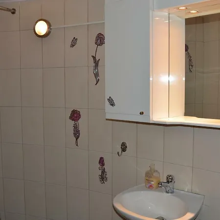 La Perla Apartment *